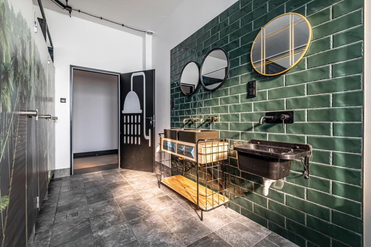 Vola Hostel 华沙 外观 照片