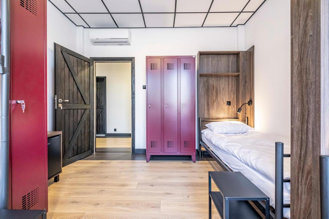 Vola Hostel 华沙 外观 照片