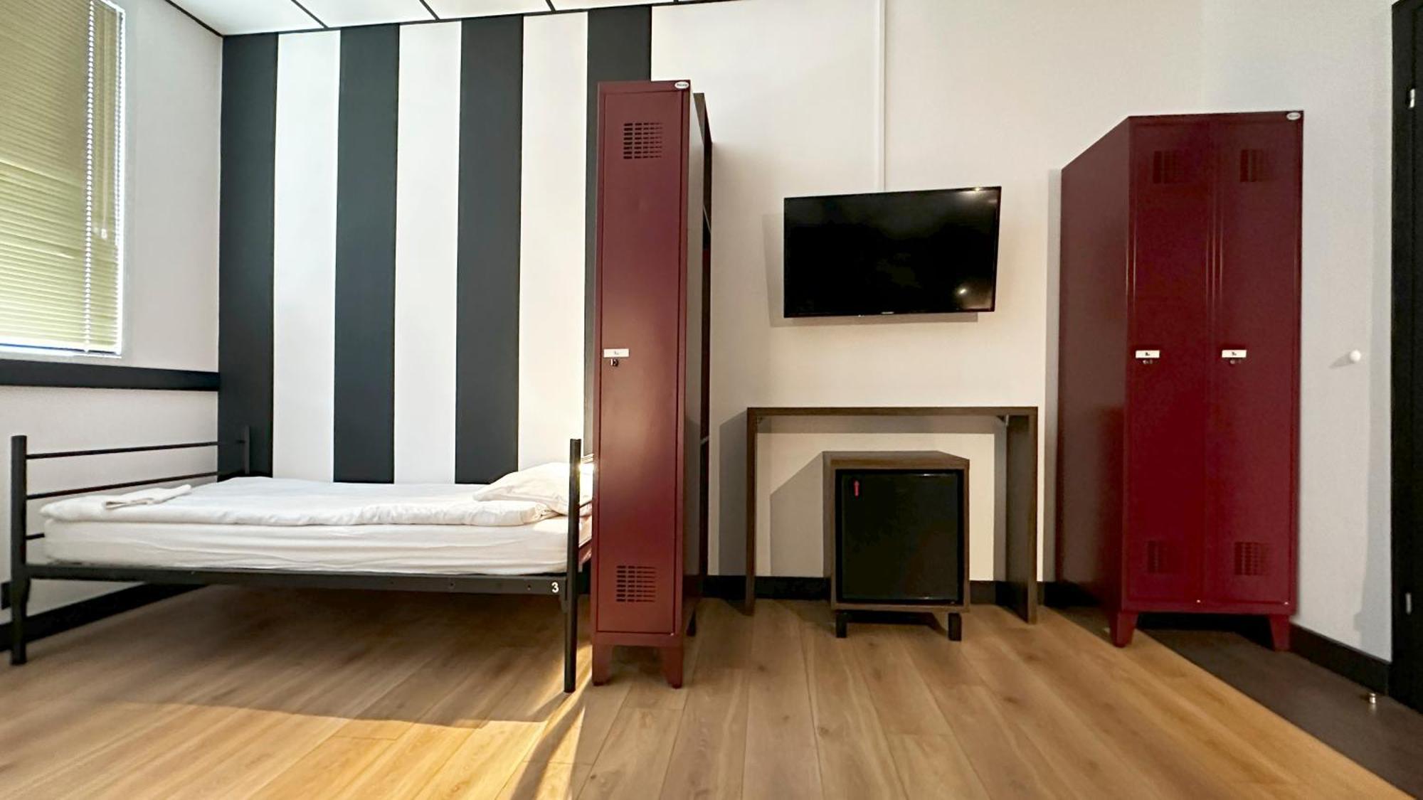 Vola Hostel 华沙 外观 照片