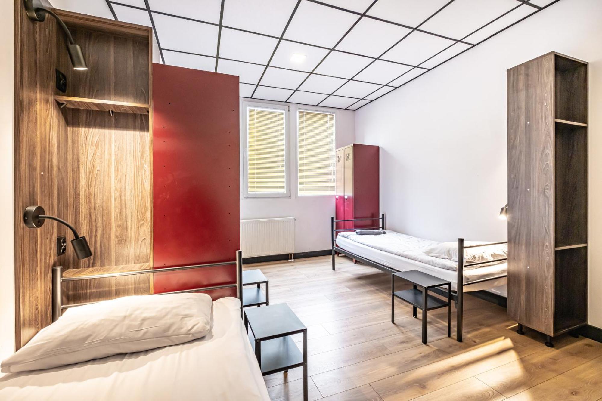 Vola Hostel 华沙 外观 照片