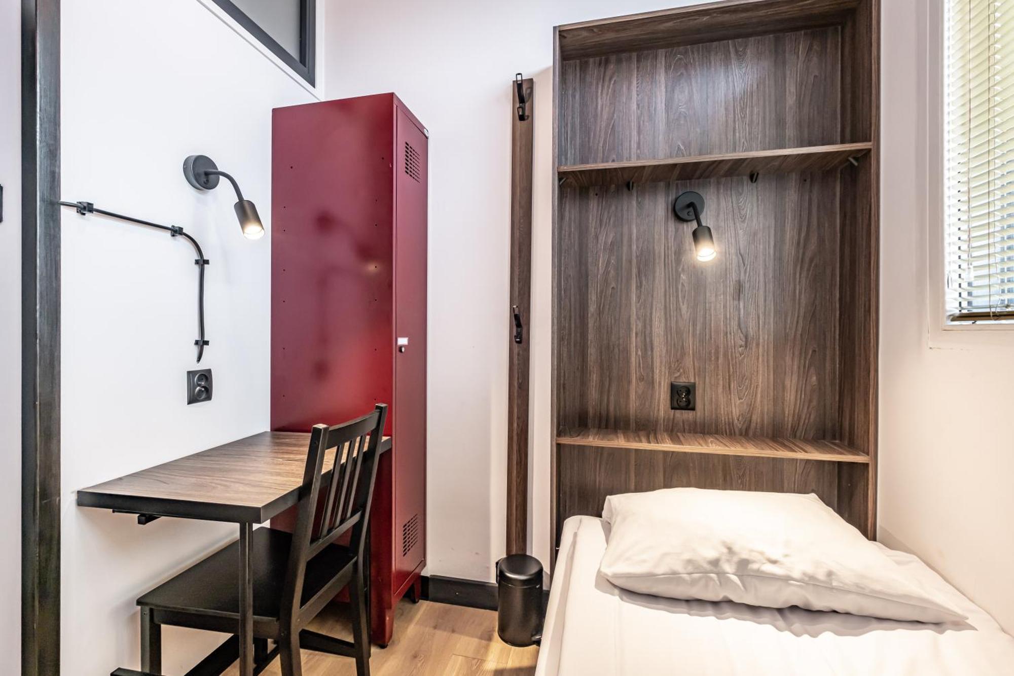 Vola Hostel 华沙 外观 照片