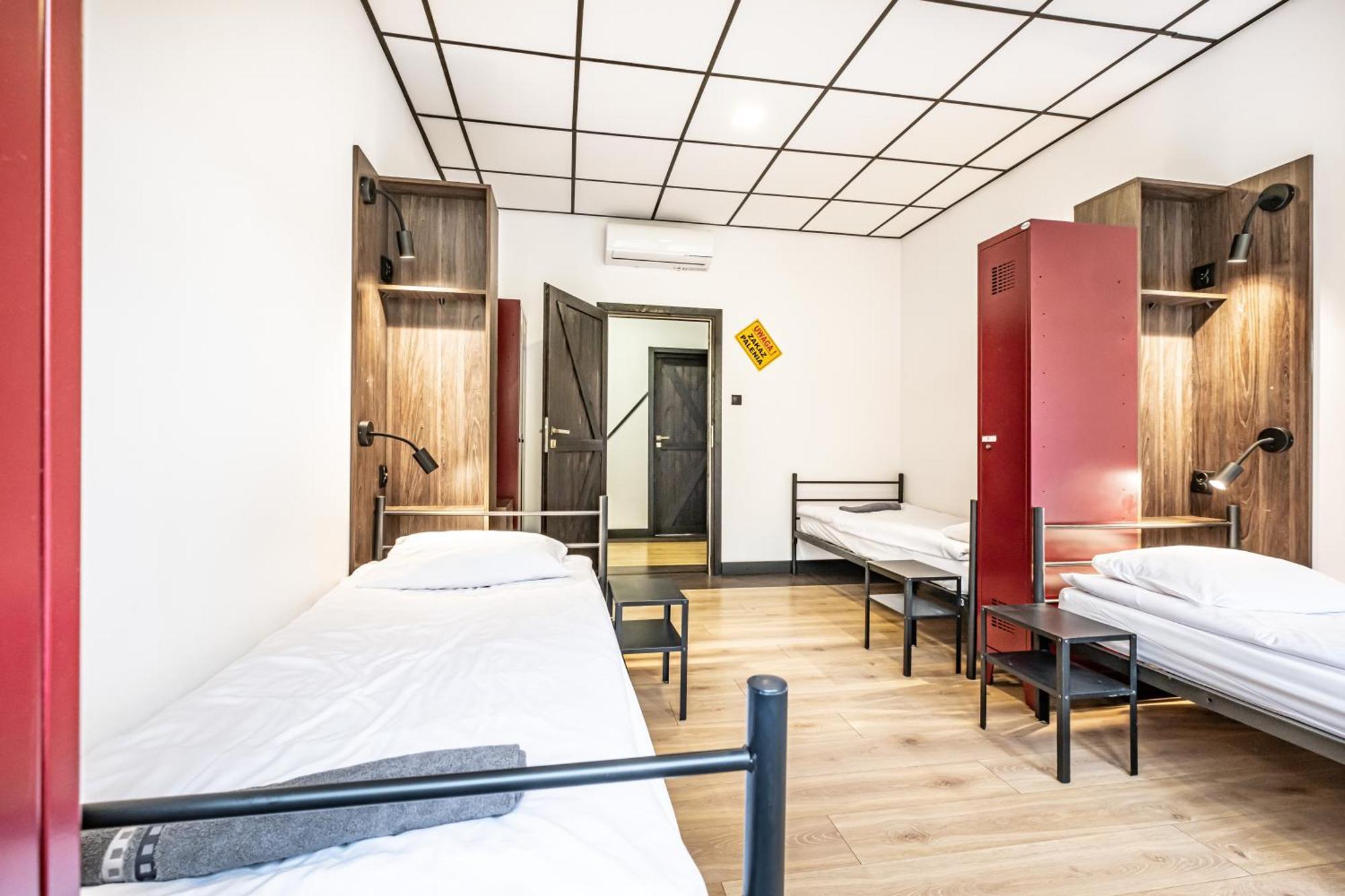 Vola Hostel 华沙 外观 照片
