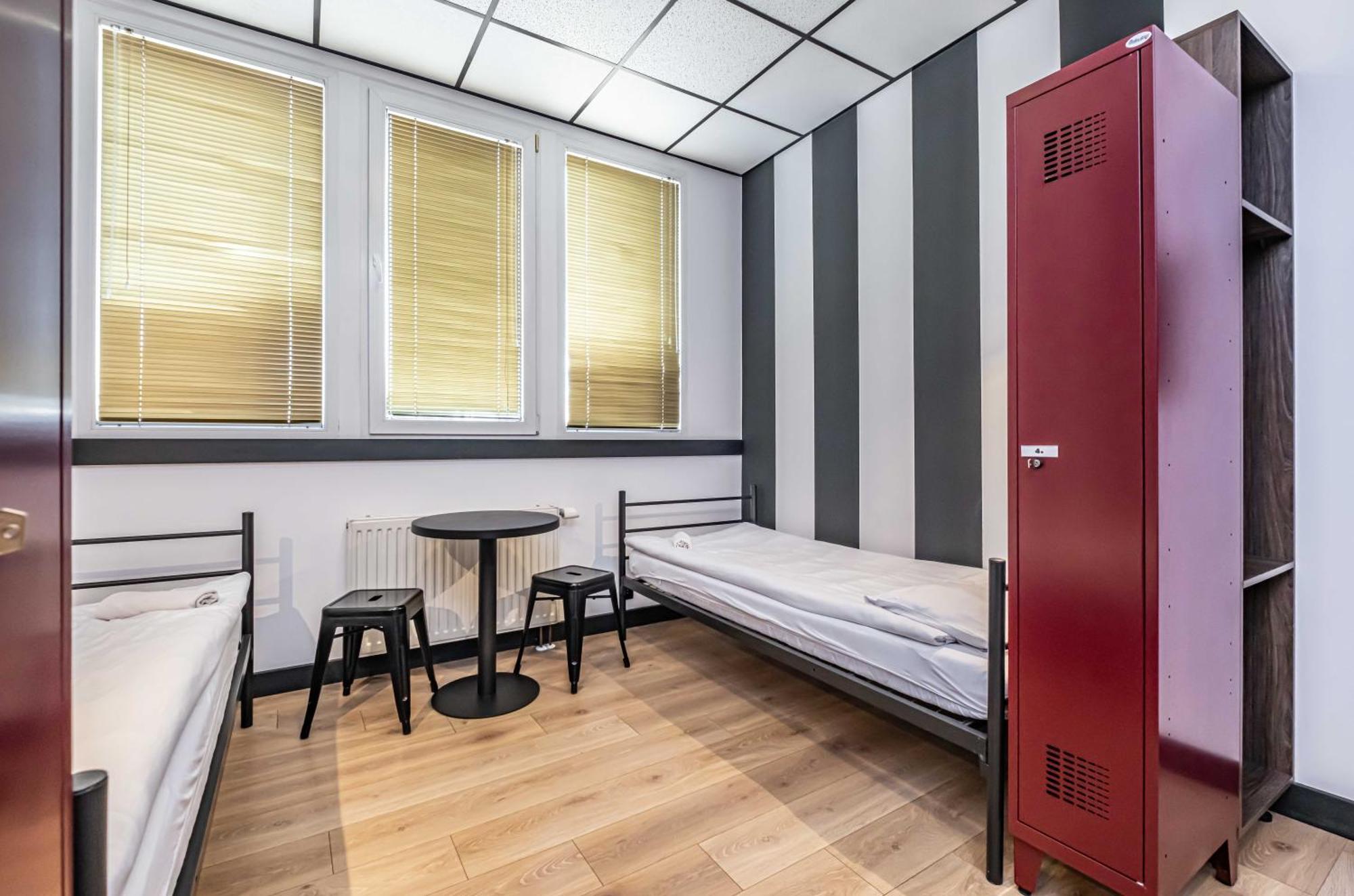 Vola Hostel 华沙 外观 照片