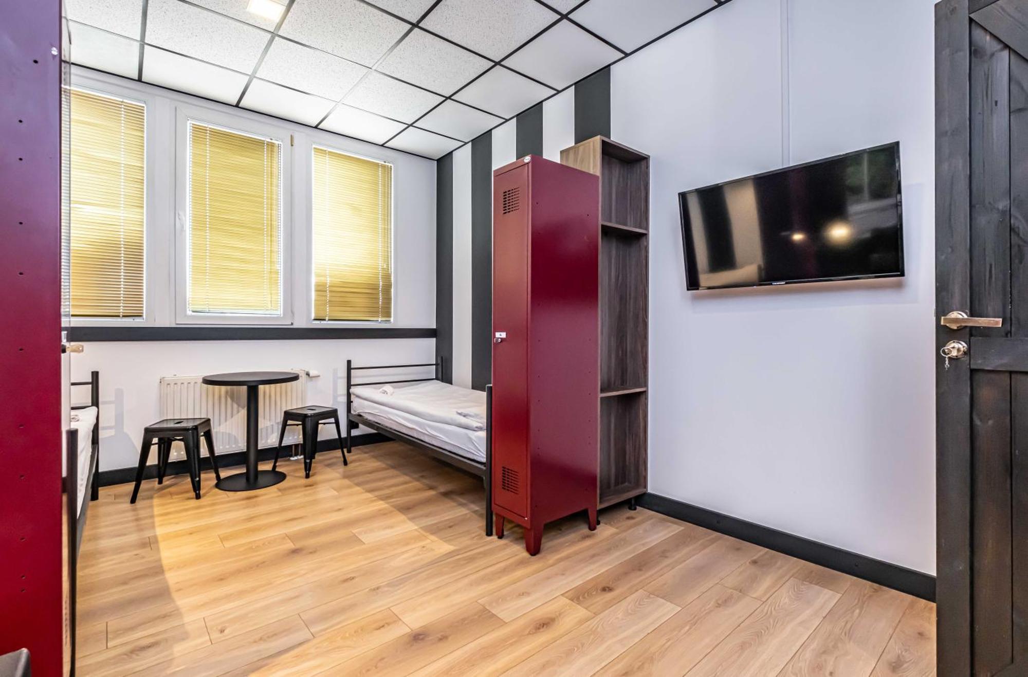 Vola Hostel 华沙 外观 照片