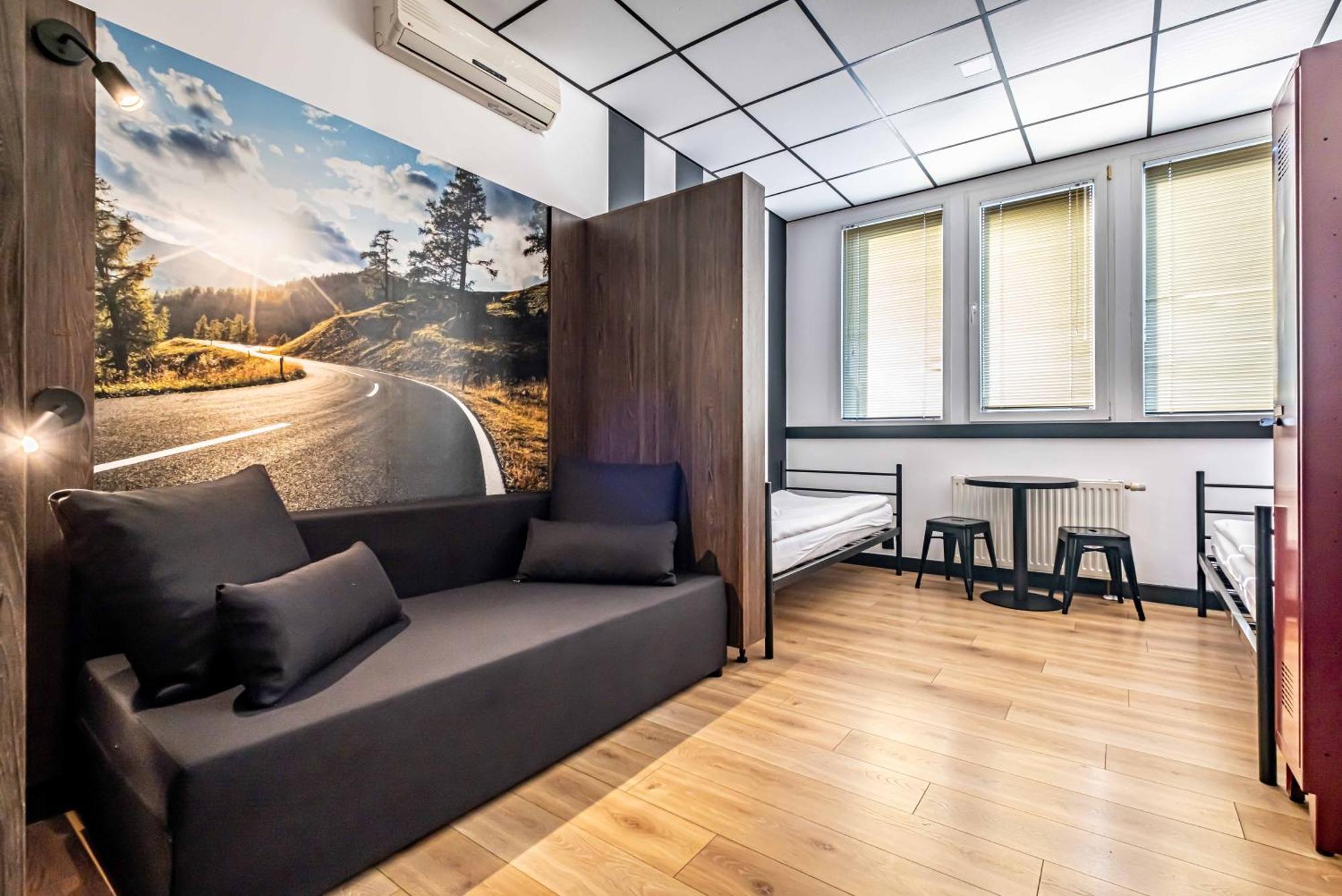 Vola Hostel 华沙 外观 照片