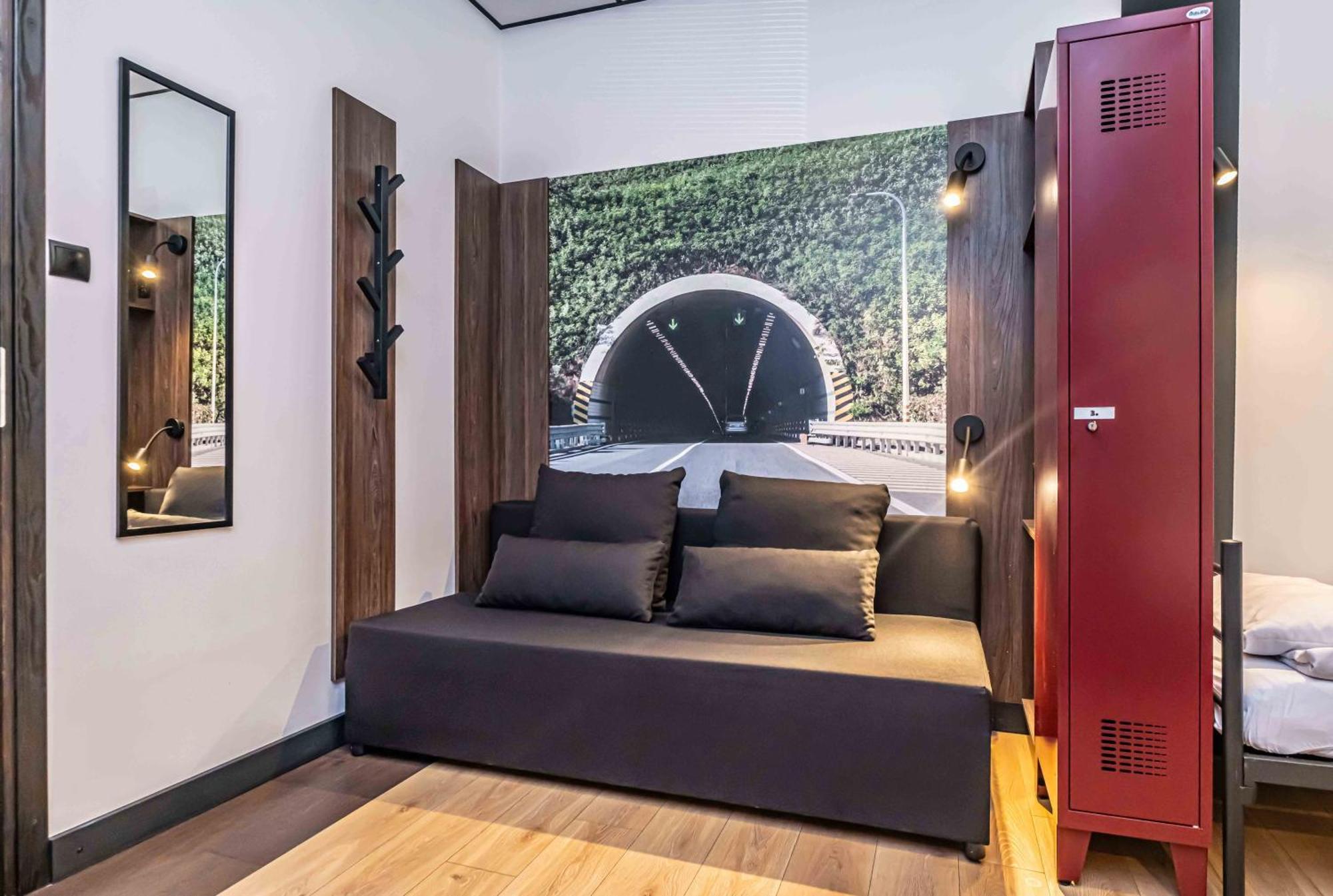 Vola Hostel 华沙 外观 照片