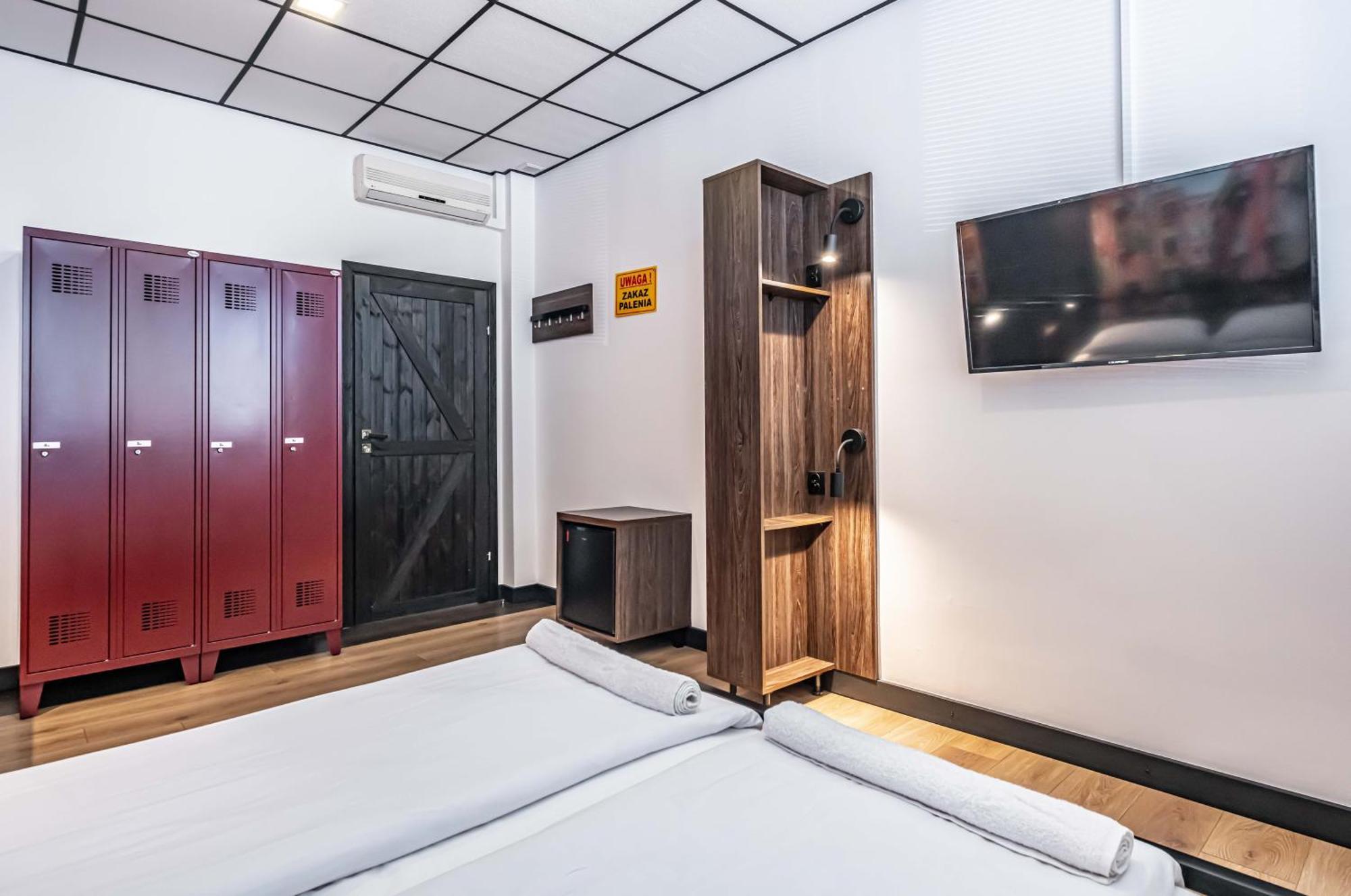 Vola Hostel 华沙 外观 照片