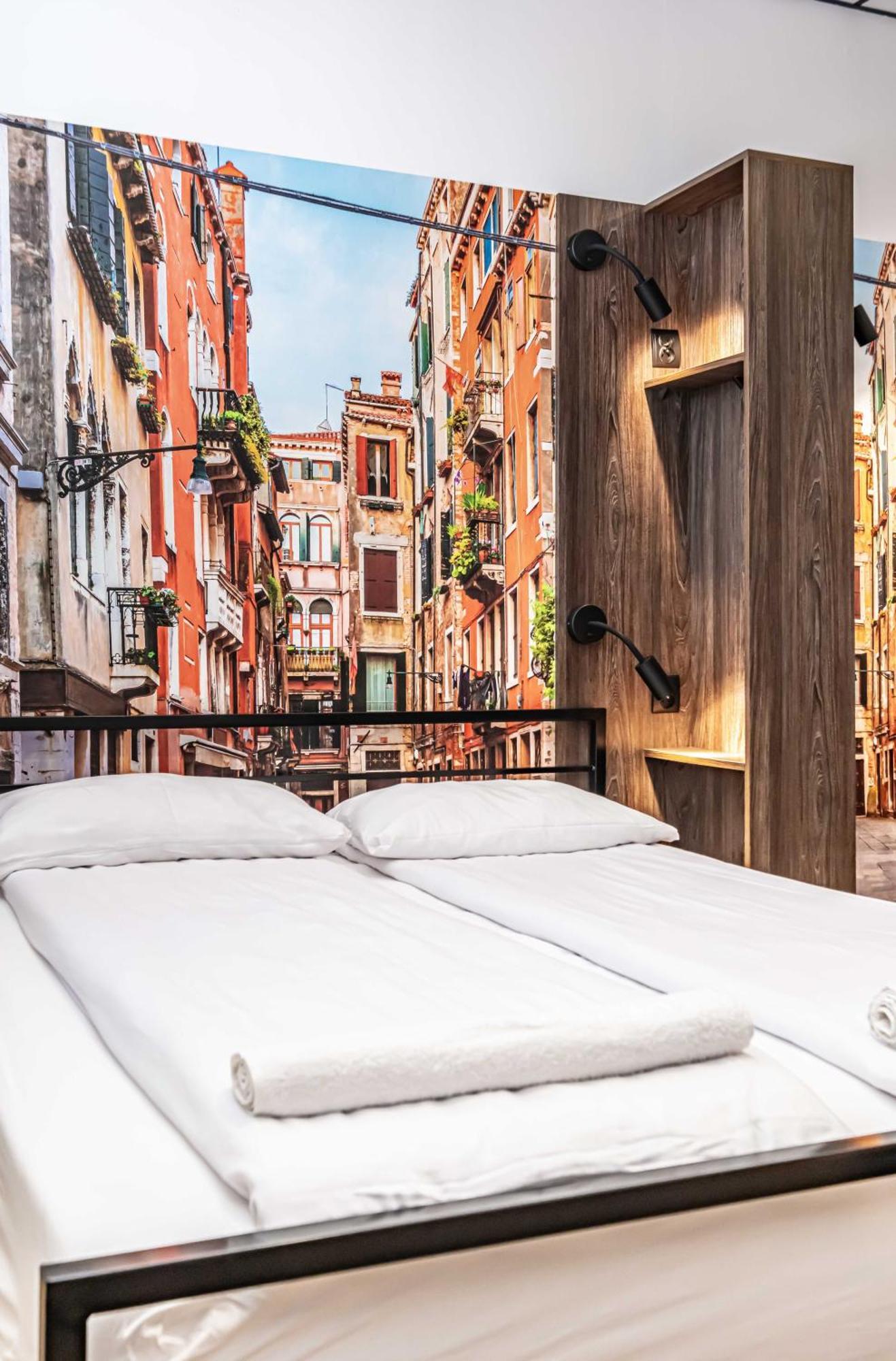 Vola Hostel 华沙 外观 照片