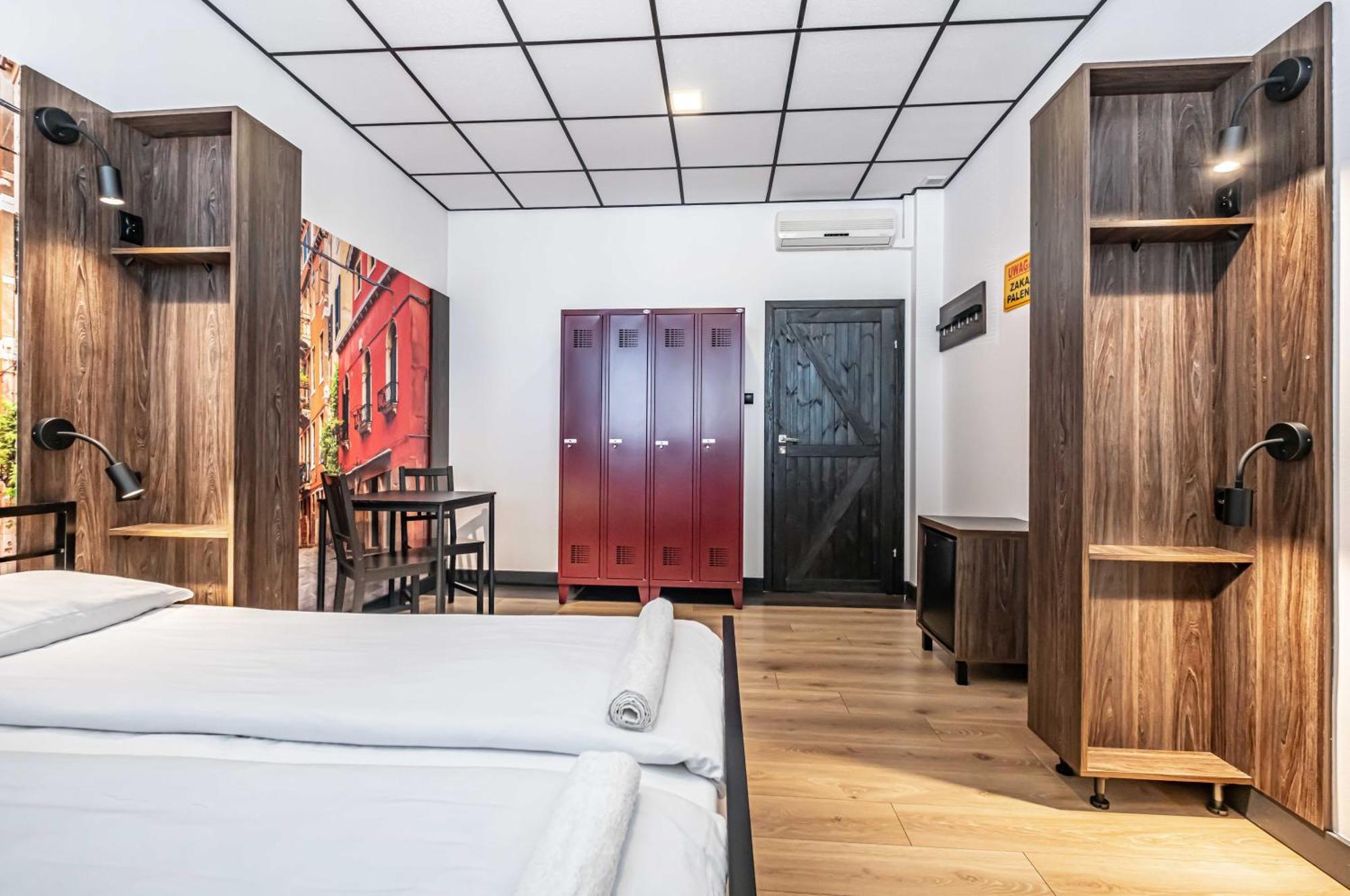 Vola Hostel 华沙 外观 照片