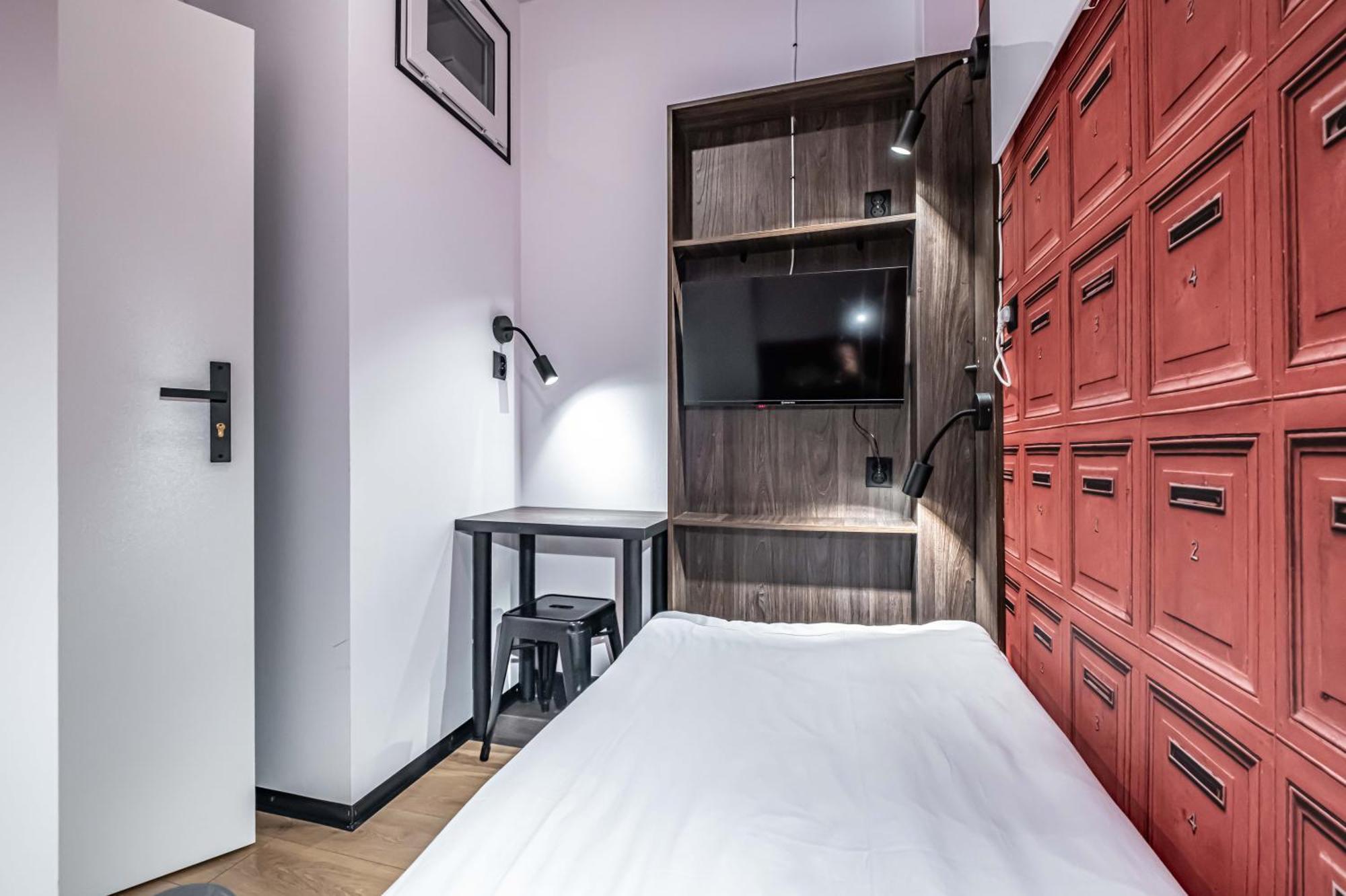 Vola Hostel 华沙 外观 照片