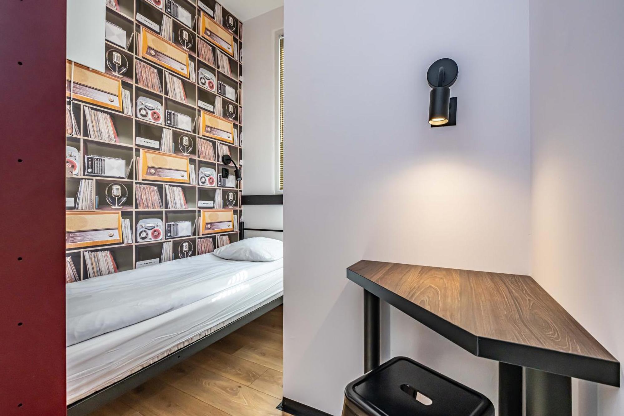 Vola Hostel 华沙 外观 照片