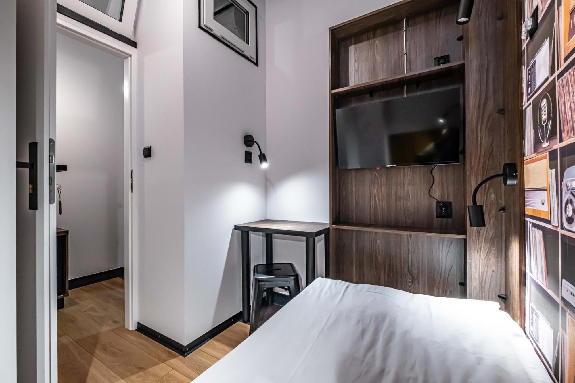 Vola Hostel 华沙 外观 照片