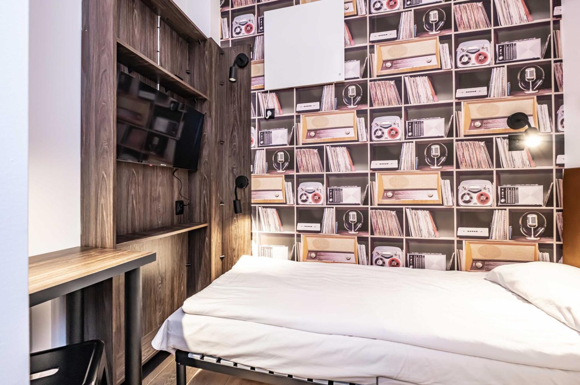 Vola Hostel 华沙 外观 照片