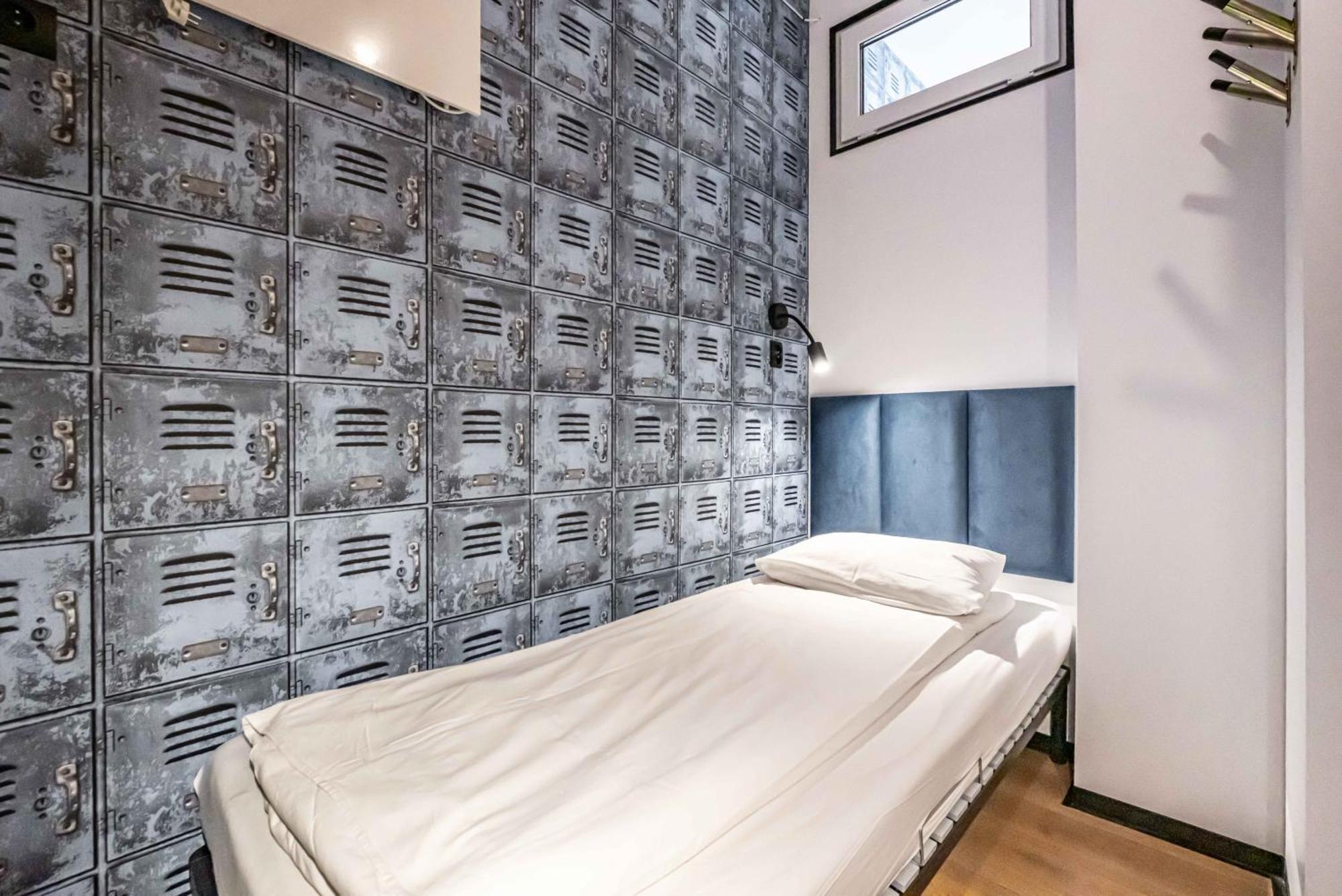 Vola Hostel 华沙 外观 照片