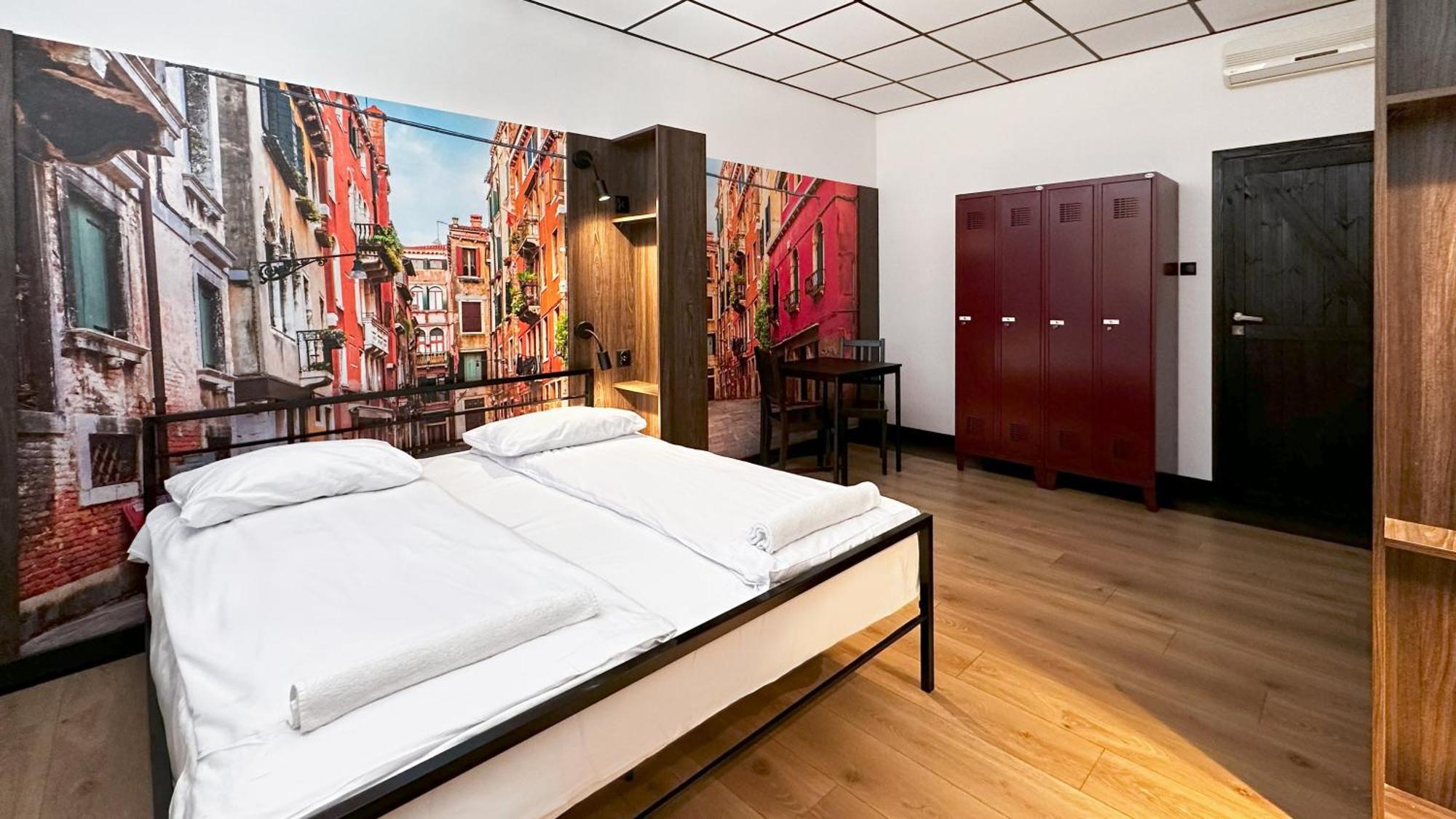 Vola Hostel 华沙 外观 照片